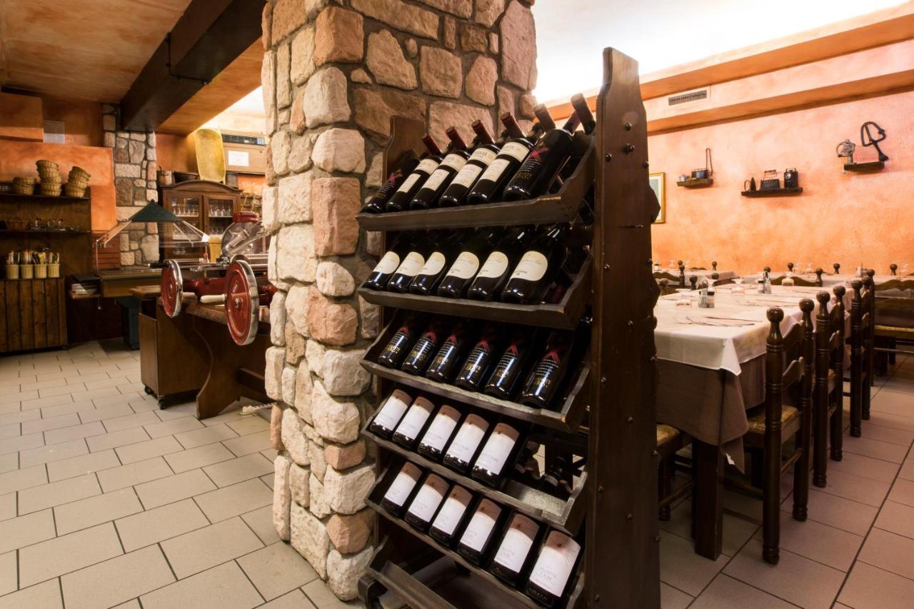 אינוורונו Albergo Ristorante Brera מראה חיצוני תמונה