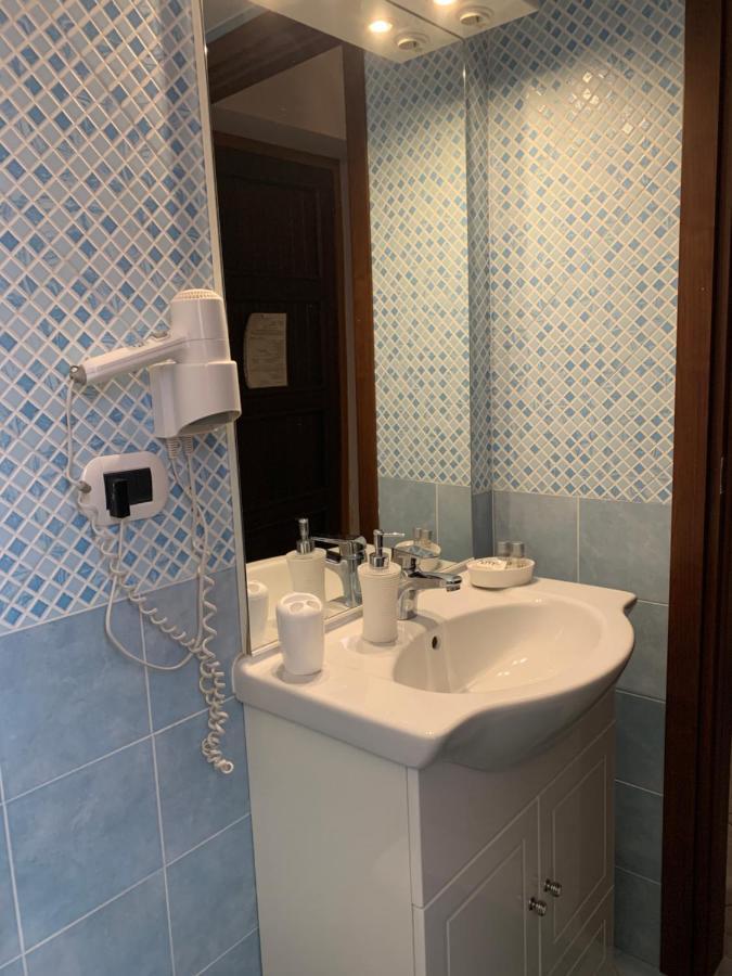 אינוורונו Albergo Ristorante Brera מראה חיצוני תמונה