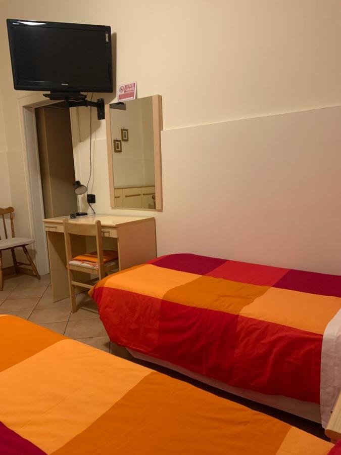 אינוורונו Albergo Ristorante Brera מראה חיצוני תמונה